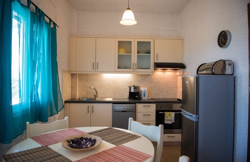 Almiros Beach House | Elli Beach Apartments and Studios