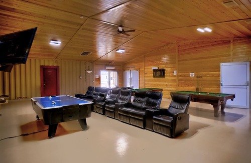Carlsbad Cabin | Ellipse Global Lodge