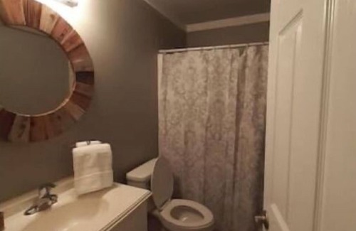 Newnan Cottage | Elm Circle Cozy Cottage walking distance to Downtown.