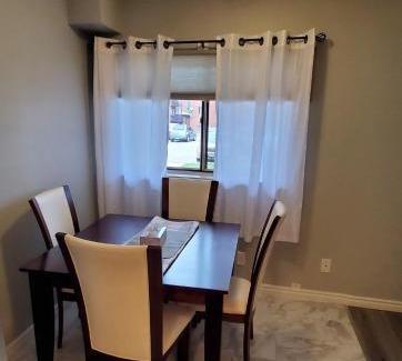 Port Colborne Apartment | Elm Park