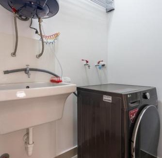 San Isidro Apartment | Elmora 2BR by Geko