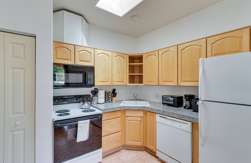 Eleven Mile Corner Apartment | Eloy Retreat w/Pool Access + Central A/C!