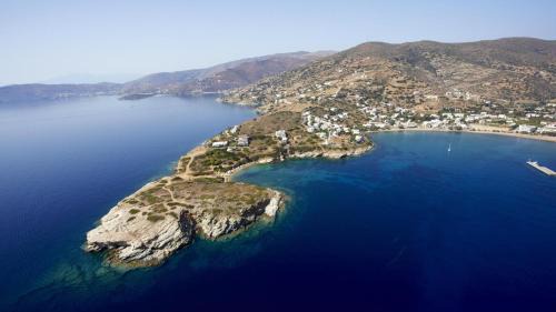 Ydrousa Apartment | Elpida Andros