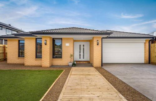 San Remo House | Elsa Remo - Stylish Ultra modern