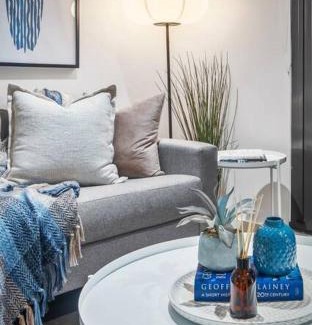 Saint Kilda South Apartment | Elwood Beachside Escape