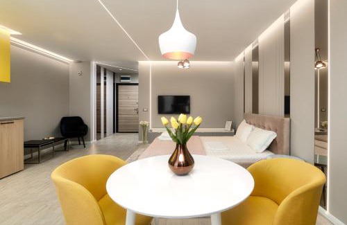 Mamaia-Sat Apartment | Ely's Studio