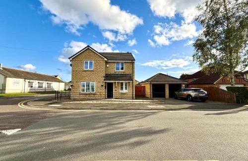 Darlington House | Elysian Escape, modern 5 bedroom house