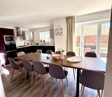 Darlington House | Elysian Escape, modern 5 bedroom house