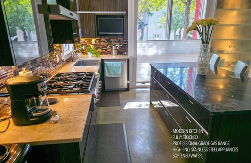 Wetmore House | Elysian Haven - Modern Urban Oasis in a Peaceful Neighborhood