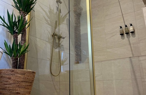 Melegis Hotel | Elysium Restaurant & Boutique Hotel