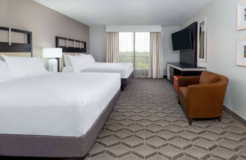 Park Central Hotel | Embassy Suites by Hilton Dallas Park Central Area