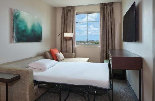 Kapolei Hotel | Embassy Suites By Hilton Oahu Kapolei - FREE Breakfast