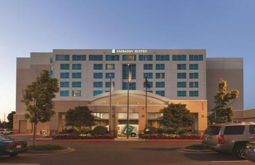 Portland Hotel | Embassy Suites by Hilton Portland Airport