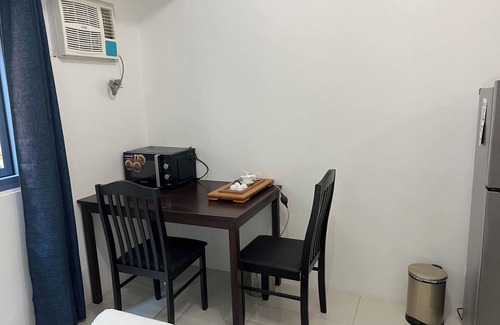 669 Ermita Apartment | Embassy Waves Retreat