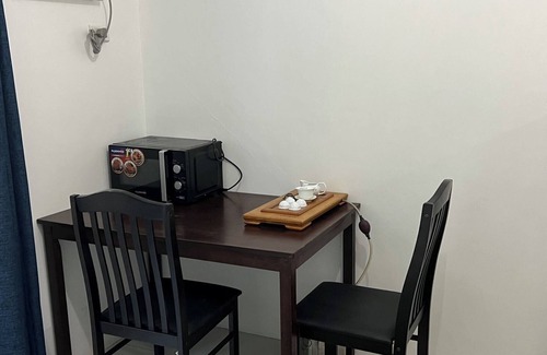 669 Ermita Apartment | Embassy Waves Retreat