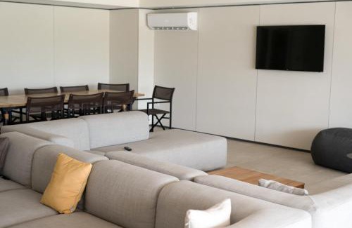 Maho Apartment | Emerald Apt at Maho Beach