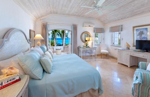 Gibbs Bay Villa | Emerald Beach 3 - Ixoria