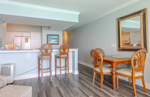 Panama City Beach Condo | Emerald Beach #1526 1BR+Bunk Prices Shown Are 10% Off Until 2/1/26