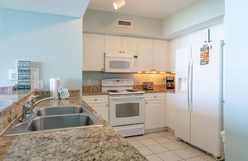 Panama City Beach Condo | Emerald Beach #1526 1BR+Bunk Prices Shown Are 10% Off Until 2/1/26