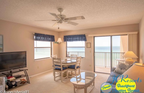 North Redington Beach Condo | Emerald Isle 501 is a 2-bedroom 2 bath Corner Condo at a Great Price