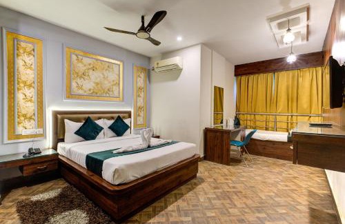 5th Block Hotel | Emerald Suites By Classio