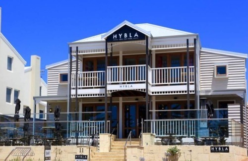 Emu Point Cottage | Emu Point Beach Cottage: Oyster Cottage - pet friendly accommodation