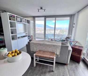 Apoquindo Apartment | En Los Dominicos, con azotea, 1D