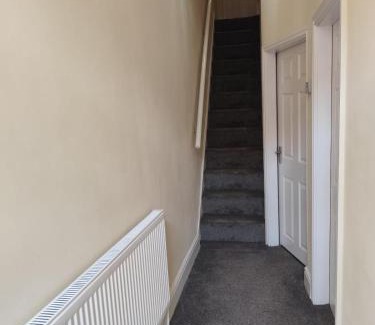 Salford House | En-Suite Double-Bedroom in the Heart of Salford Manchester CR2 Perfect for Short Stays