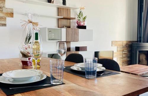 Retamar Apartment | Encantador ático con chimenea y piscina en Almería