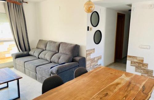 Retamar Apartment | Encantador ático con chimenea y piscina en Almería