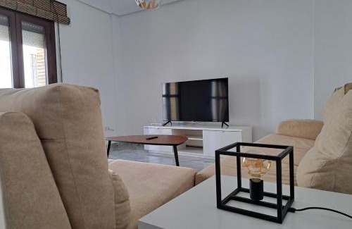 Lebrija Apartment | Encanto Urbano: Piso céntrico totalmente equipado