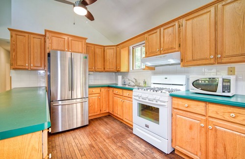 Sauble Beach House | Enchanting 3-Bedroom Cottage Surrounded By Nature Close To The Beach!