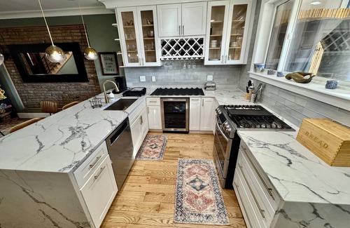 Eckington House | Enchanting 4-bedroom townhome in the heart of DC with decks and amenities!