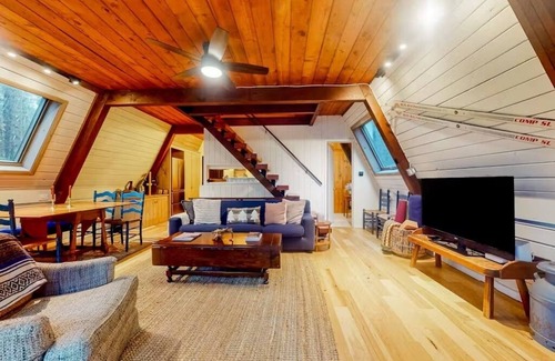 East Jamaica House | Enchanting A-Frame in Jamaica, VT