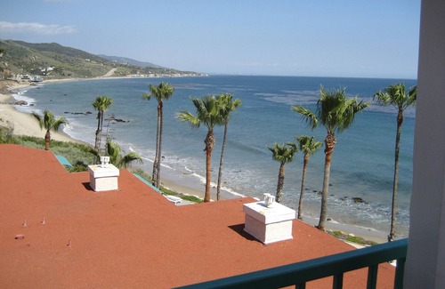 Central Malibu Condo | Enchanting Malibu Beachfront Resort Condominium