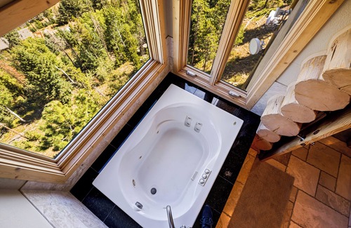 Morrison House | Enchanting Morrison Home with Views and Wifi