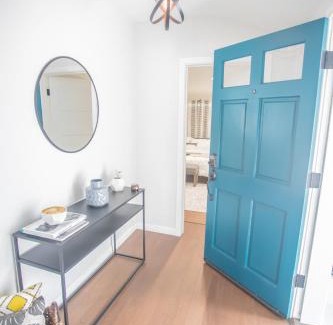 Sherman Oaks House | Enchanting Sherman Oaks Home With Pool permit #HSR two one zero zero 2605