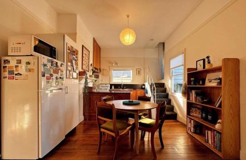 South Hobart House | Enchanting Vintage House at South Hobart