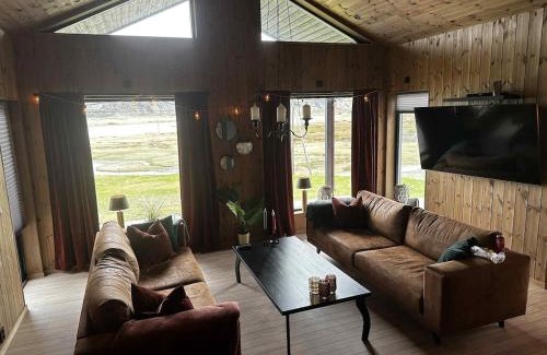 Batsfjord House | End of Europe Lodge