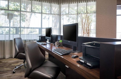 San Pablo House | Enjoy a charming stay at our hotel in Richmond, California