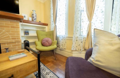 Nob Hill House | Enjoy a Golden Gate view in your 3BD Nob Hill home