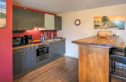 Buelow Apartment | Enjoy a magnificent landscape panorama in this beautiful vacation home.