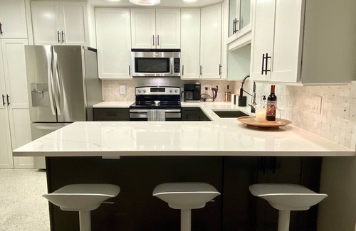 Cocoa Beach Condo | Enjoy a Perfect Beach Retreat! Short walk to the Ocean.