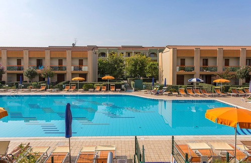 Caorle Apartment | Enjoy a poolside retreat