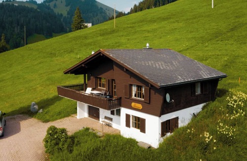 Amden House | "Enjoy a Relaxing Escape in Chalet Theresia: Nature at Your Doorstep!"
