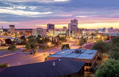 Mishawaka Hotel | Enjoy a thrilling whitewater rafting experience at East Race Waterway! W/ Pool!