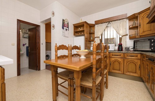 Arcos de la Frontera Ski Chalet | Enjoy Arcos - Three Bedroom Chalet, Sleeps 5