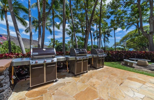 Makaha Condo | Enjoy Breathtaking Views of the Ocean and Gorgeous Mountains! Newly Renovated!