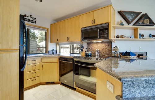 Century West Condo | Enjoy Deschutes River Views from Beautiful 2-Bedroom Mt. Bachelor Village Condo!