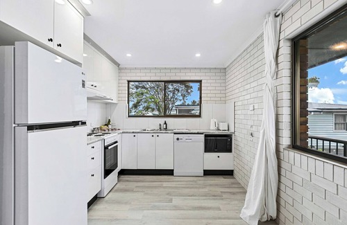 Traviston Apartment | Enjoy exclusive use of this stunning oceanfront property accommodating up to 16.
